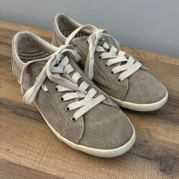 Taos Star Washed Canvas Lace Up Sneakers Women’s - Picture 1 of 10